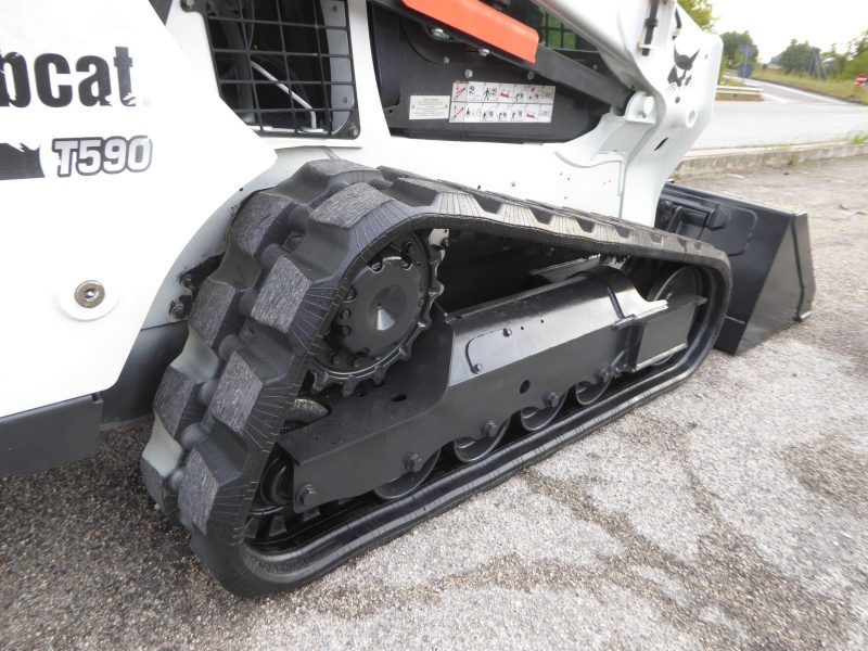 BOBCAT T590 HF - Image 13