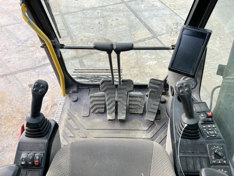 Volvo EC300EL - Image 6
