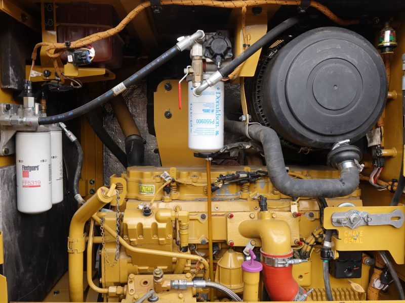 Caterpillar 140K - Image 6