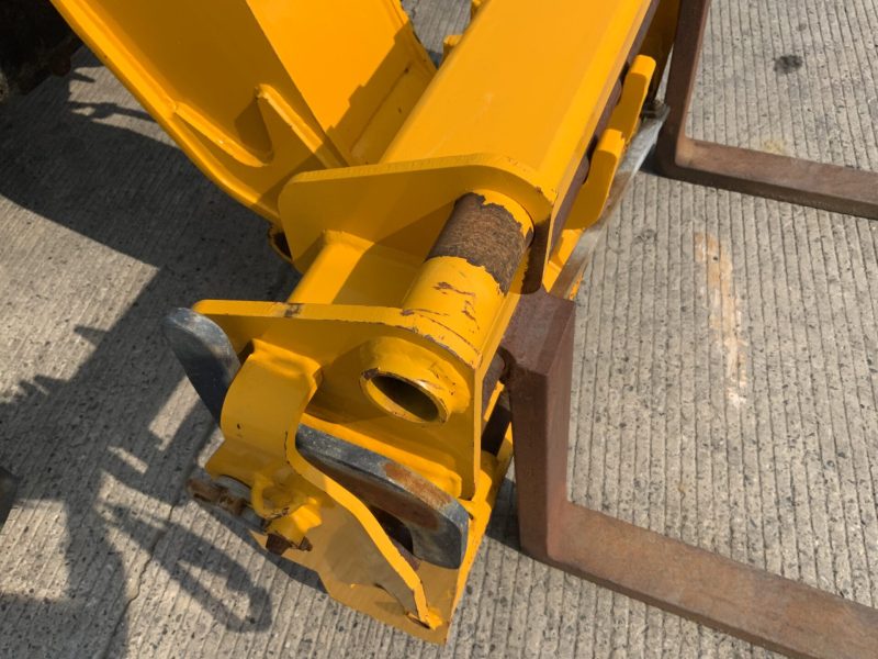 2019 JCB 526-56 Agri Plus Telehandler - Image 8