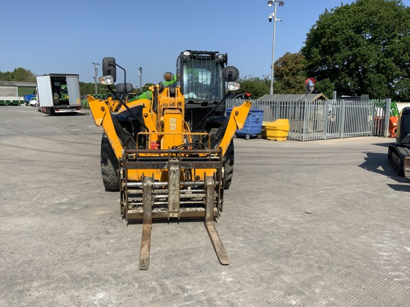 2017 JCB 540-170 Telehandler - Image 4