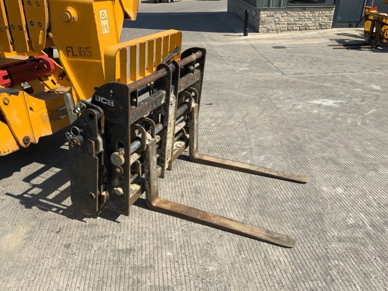 2017 JCB 540-170 Telehandler - Image 16