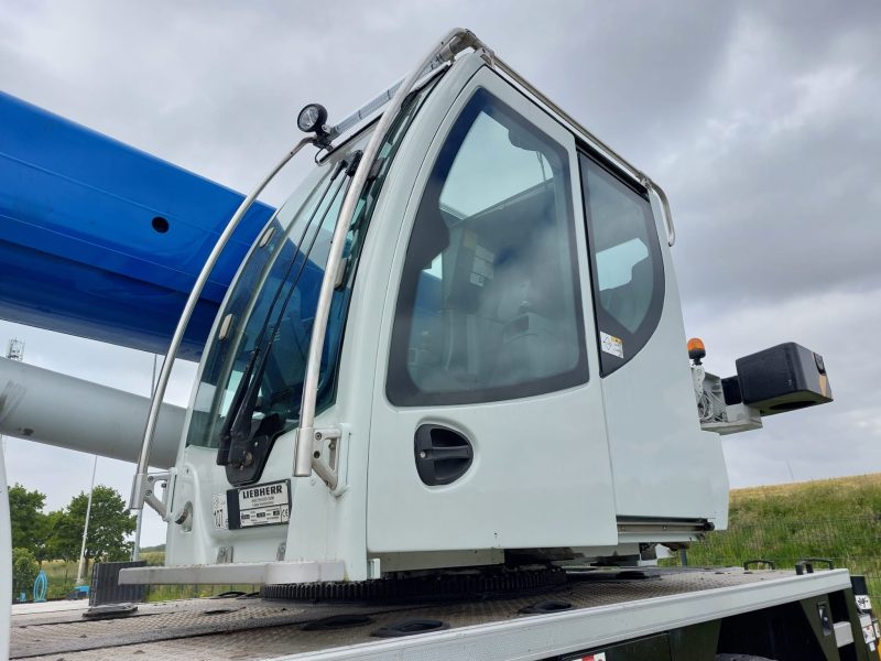 LIEBHERR 1030-2.1  35 Ton - Image 6