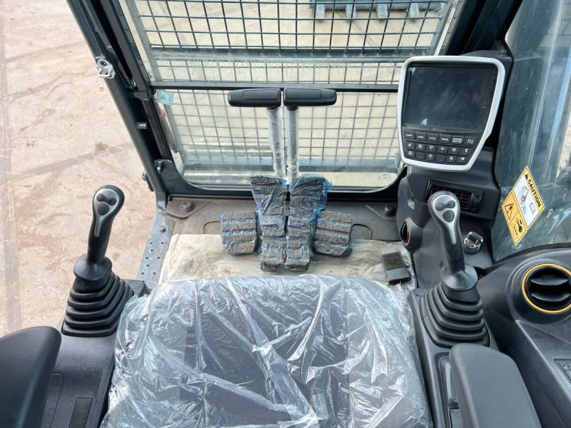 Hyundai HX360L - Image 11