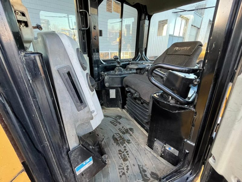 CATERPILLAR D8R - Image 3