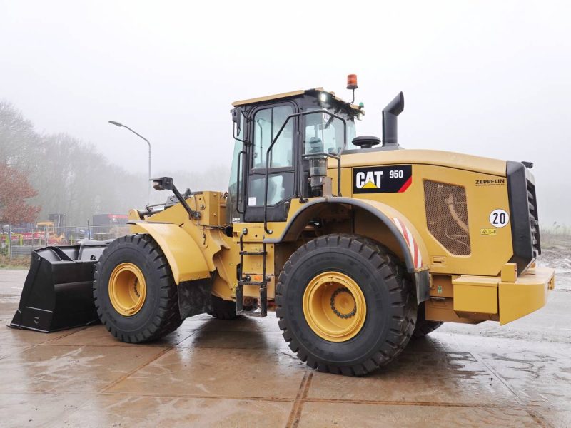 Caterpillar 950GC - Image 11
