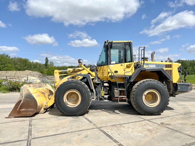 Komatsu WA380-6