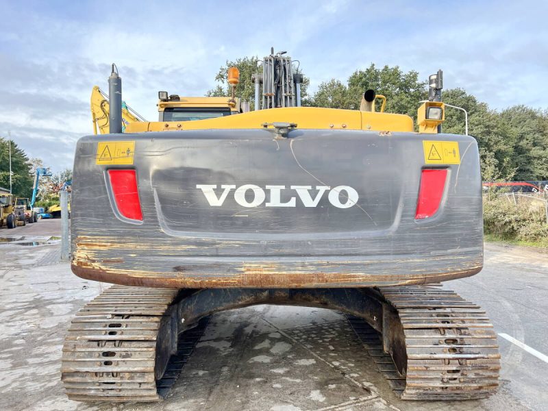 Volvo EC240CL - Image 7