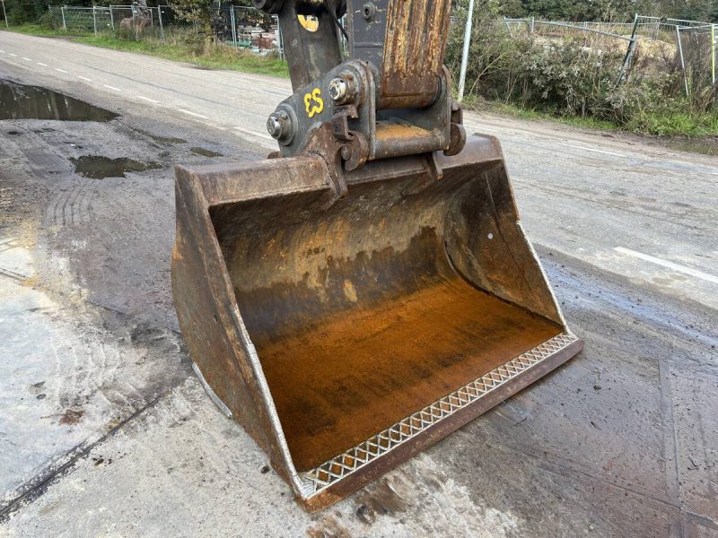 Volvo EC240CL - Image 2