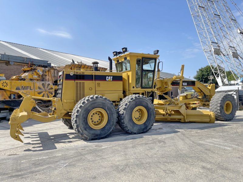 Caterpillar 16H - Image 12