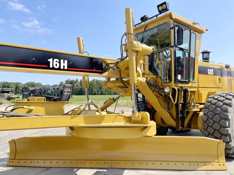 Caterpillar 16H - Image 8
