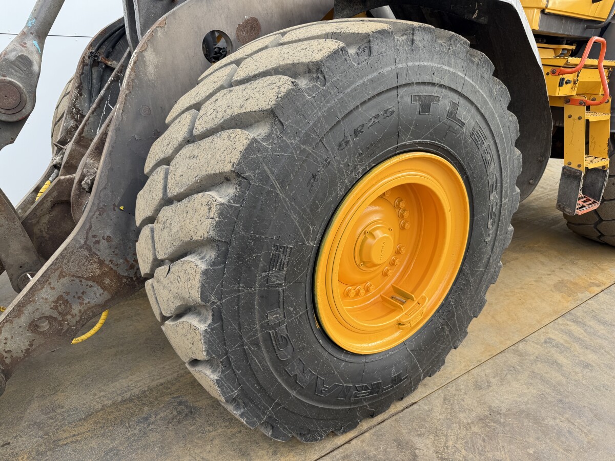 Volvo L120H - Image 4