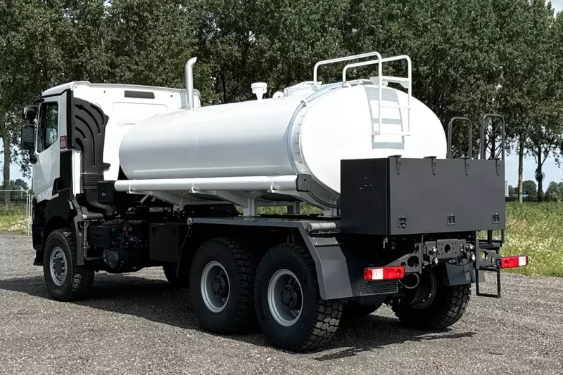 Renault 460 6x6 Water Tank Truck - Image 15