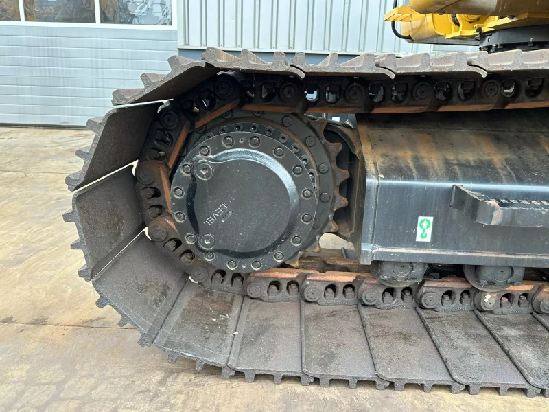 Caterpillar 320D2 - Image 4