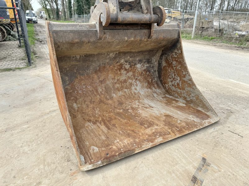 Komatsu PC360LC-11 - Image 8
