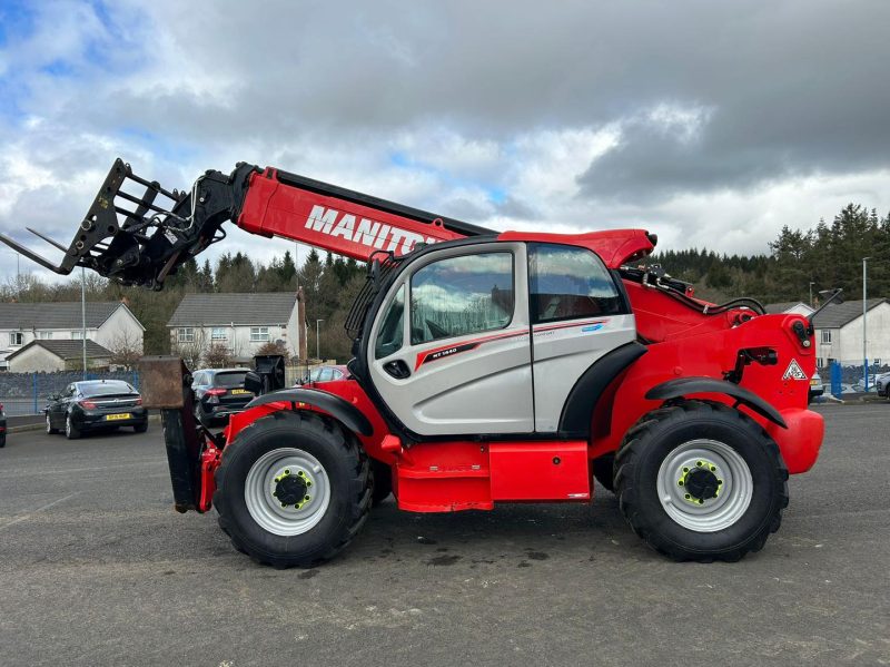 2020 Manitou MT1440 - Image 2