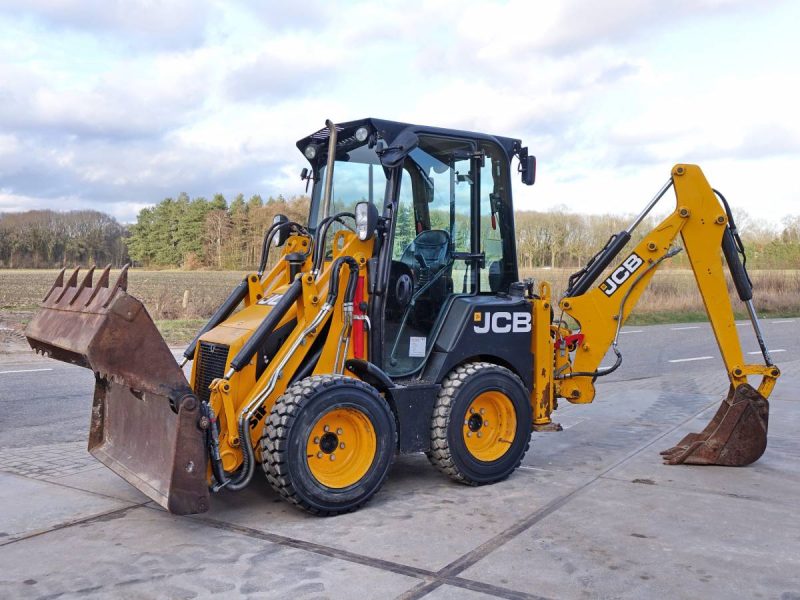 JCB 1CX (1.716 HOURS)