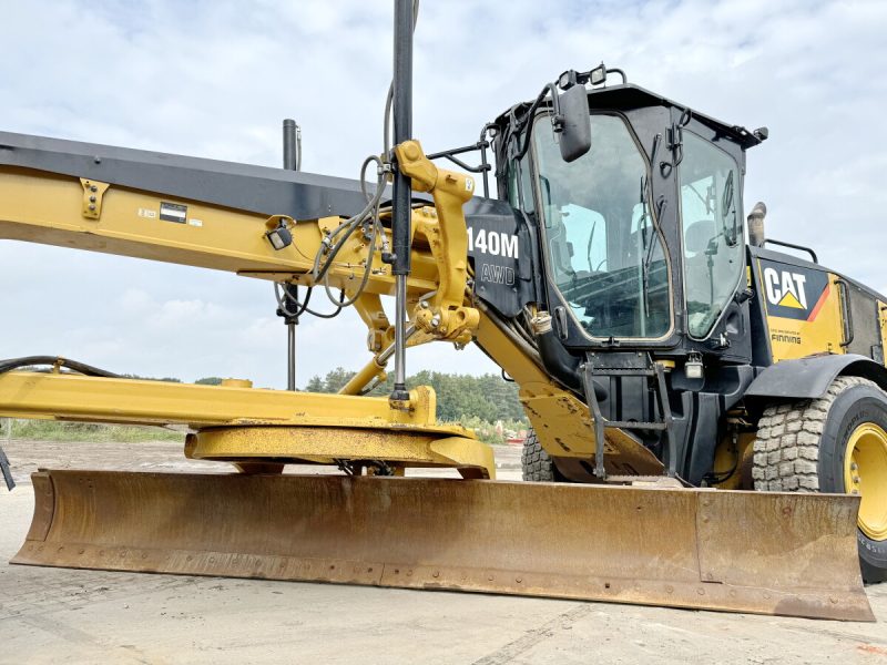 Caterpillar 140M VHP Plus AWD 6x6 - Image 3