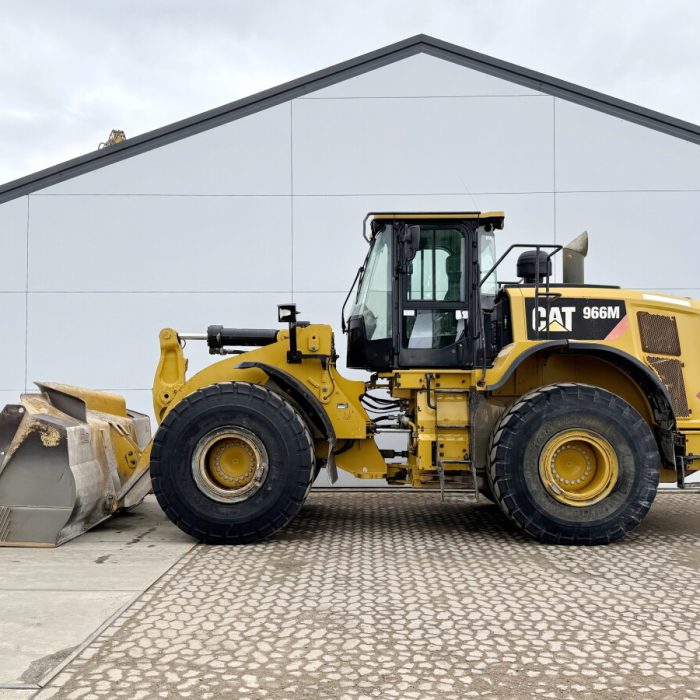 Caterpillar 966M Wheel Loader