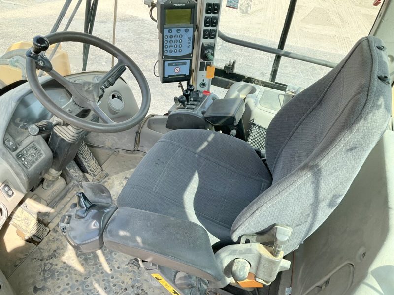 Volvo L120F Wheel Loader - Image 6
