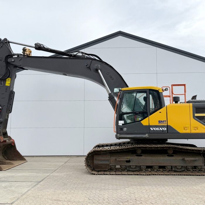 Volvo EC300E Excavator