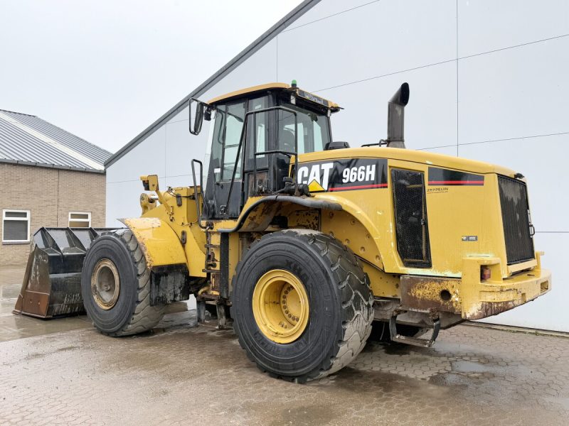 Caterpillar 966H Wheel Loader. - Image 17