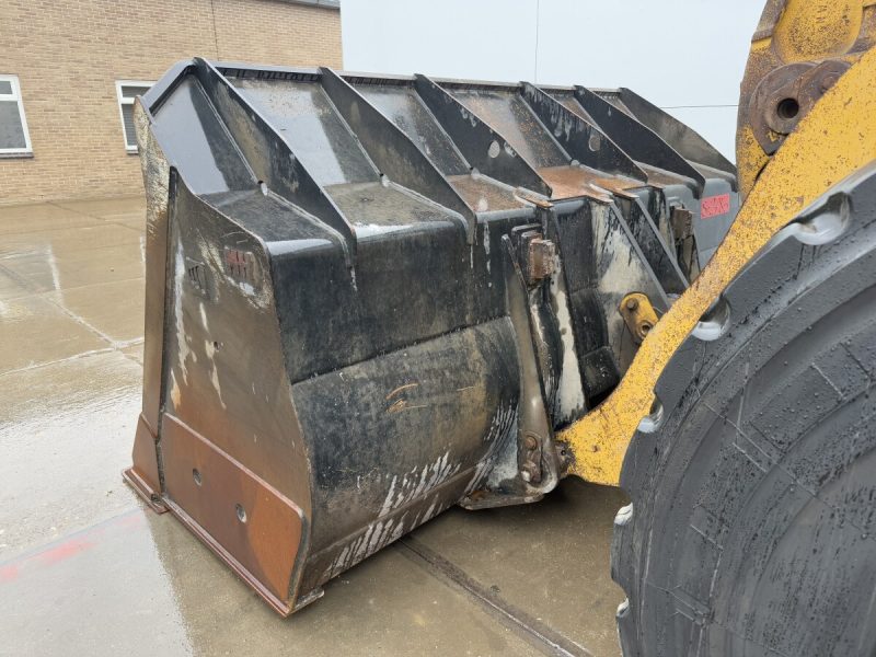Caterpillar 966H Wheel Loader. - Image 7