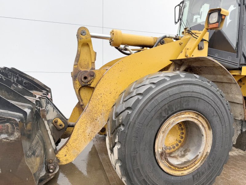 Caterpillar 966H Wheel Loader. - Image 5