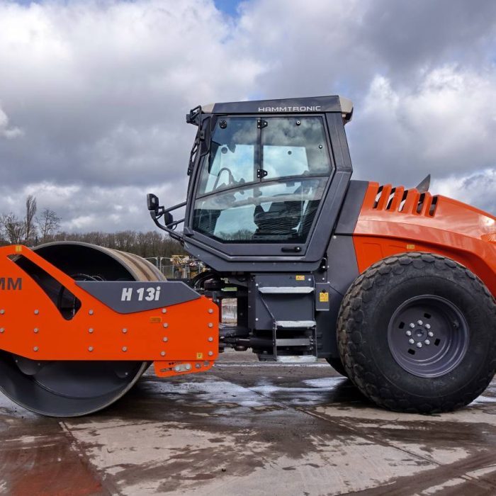 Hamm H13i