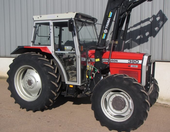 Massey Ferguson 390