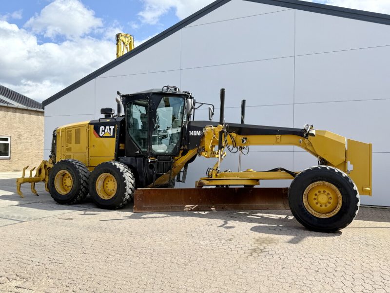 Caterpillar 140M3 - Image 2