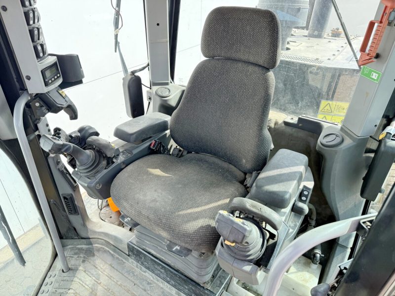 Caterpillar 140M VHP Plus AWD - Image 2