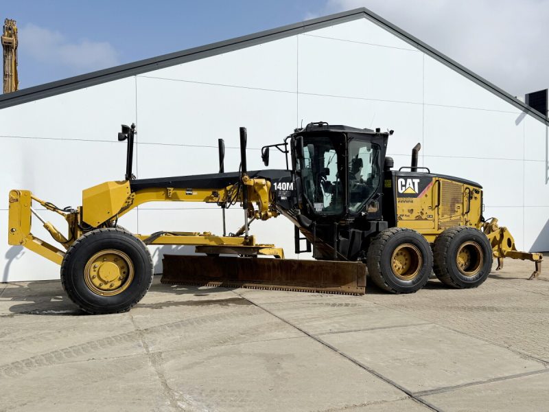 Caterpillar 140M VHP Plus AWD